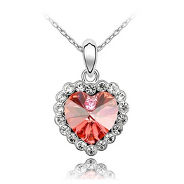 EMERALD HEART PENDANT (Ships from USA)