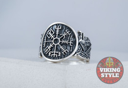 Vegvísir Ring - Wolf, 925 Silver