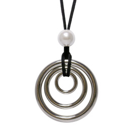 Hooplah 3 Hoop Pearl Necklace