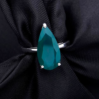Water Drop Ring from 7.89 carat Natural Green Agate Gemstone