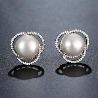 Pearl Flower Stud Earrings