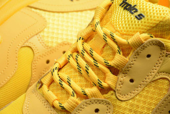 TRIPLE S CLEAR SOLE SNEAKER - Yellow