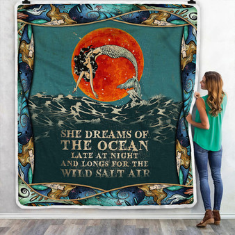 She Dreams About The Ocean Mermaid Sofa Throw Blanket