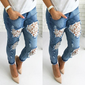 Women's Fitted Ripped Jeans