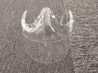 Transparent anti-fog and anti-splash mask
