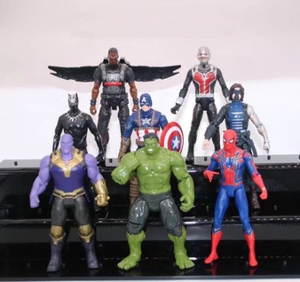 Avengers Action Figure Set