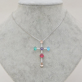 Luxurious Cross Pendant Necklace
