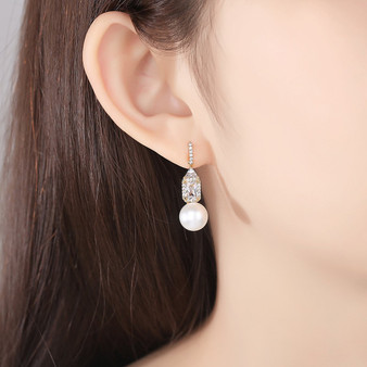 'Abramina' Pearl Earrings - 18K Gold Finish
