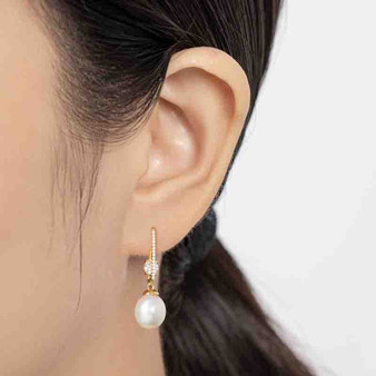 Natural Cultured Freshwater Pearl Drop Earring