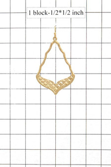 Cutout Moroccan Shaped Metal Drop Earring