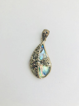 RAINBOW ABALONE SEA SHELL RARE PENDANT