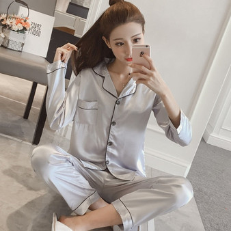 Long Sleeve and Button-Down Sleepwear Women's Pajamas Set