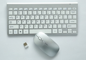 Russian/Spanish/English/Arabic 2.4G Mini Multimedia Wireless Keyboard and Mouse Combo