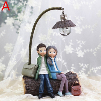 1PCS Couple Character Ornaments With LED Light Resin Crafts For Home Garden Decor Creative Boys And Girls Night Lamp