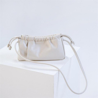 Spring / Summer 2020 New Acrylic Chain Shoulder Fashion Ladies Bag Pure Color Magnetic Snap Pleated Handle Shoulder Underarm Bag