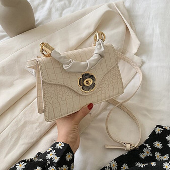 Crocodile pattern Flip Tote bag 2020 Fashion New High-quality PU Leather Women's Designer Handbag Lock Shoulder Messenger Bag