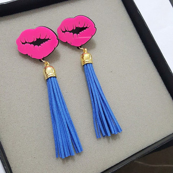 "Popping" Sexy lips fringe tassel earring