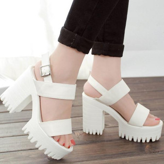 VURANTY Sandals