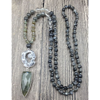 Mala Bead Necklace with Agate Geode and Labradorite Pendant