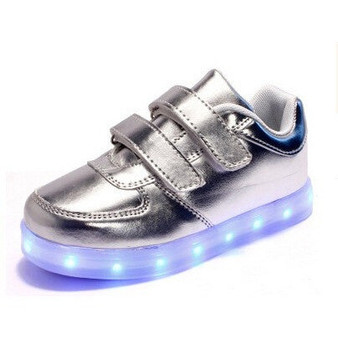 Children's LED Lights Shoes For Girls Boys Kids Glowing Sneakers Shoes Children Flats Footwear Chaussure Lumineuse Enfant J9P6