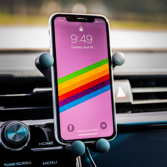 Personalized Gravitis-Wireless Car Charger and Mount