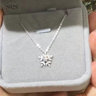 Sterling Silver Cubic Zirconia Snowflake Necklaces Pendant