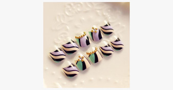 Double Striped Fake Nails