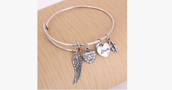 Angel Love Charm Bangle