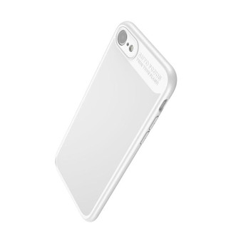 The Mirror iPhone 7 / 7plus Case Makes Sure You Always Look Your Best