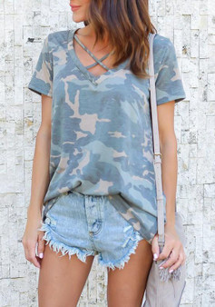 Green Camouflage Cut Out V-neck Short Sleeve Casual T-Shirt