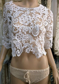 White Plain Hollow-out Lace Round Neck Blouse