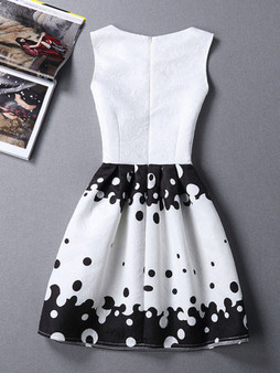 Casual Round Neck Black White Polka Dot Skater Dress