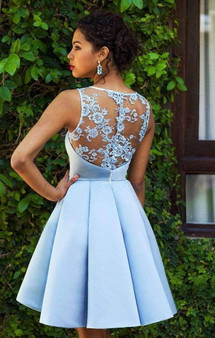 Chic Sleeveless A-Line Knee Length Satin Lace Applique Homecoming Dresses M458