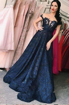 Luxury Sweetheart Lace Prom Dress A Line Ball Gown with Appliques P880
