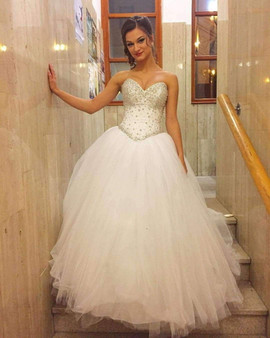 Gorgeous Sweetheart Sleeveless Wedding Dress Ball Gown with Beading W530