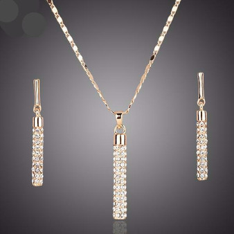 Gold color clear Austria crystals drop earrings and pendant necklace jewelry set. TG0007