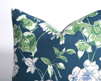 Blue Geranium Pillow Cover / Invisible Zipper Pillow cover / White Blue Grey Pillow Cover / Lumbar pillow / Floral Pillow Cover