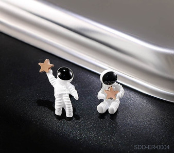 Reach For the Stars with these Astronaut and Star Stud earrings!