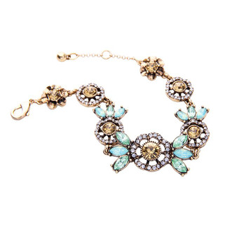 Elegant Crystal Flowers Charm Bracelet