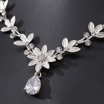Crystal Leaf and Rhinestone Tiara, Necklace & Earrings Jewelry Set