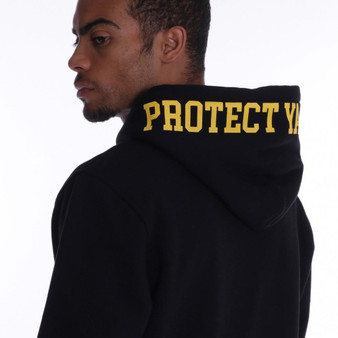 Protect ya neck hoody Black