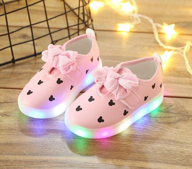 2018 LED Lighted fashion kids shoes cool casual cartoon casual children shoes sneakers hot sales baby girls glowing sneakers