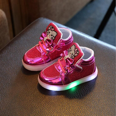 2018 New Spring Autumn Fashion Kids Sports Shoes Boys Girls LED Light Sneakers Soft Bottom Children Casual Shoes Size 21-30