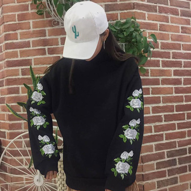 Sudaderas Mujer 2017 New Fashion Spring Harajuku Women Hoodies Pullover Rose Embroidery Sweatshirt Tracksuits Moletom Feminin