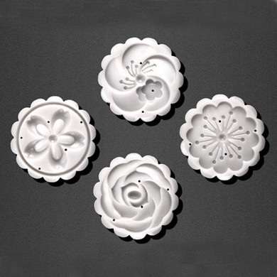 5Pcs/lot Hand Pressing 50g Round Moon Cake Mold Belt 4 Stamps Cookie Cutter Pastry Moon Cake Molds