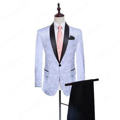 2018 Groom Tuxedos Groomsmen Best Man Suit Men Wedding Suits Shawl Lapel Homecoming Suit 3 color Jacket Jacket+Pants+vest