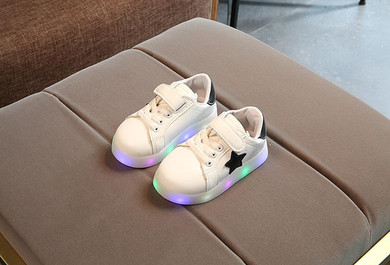 Kids LED Sneakers New Autumn children Colorful flashing Led Light Girls Casual Shoes Stars Boys Shoe with Lights Size 21-30
