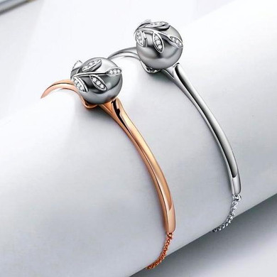 Rose Gold Grey Pearl Bracelet