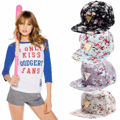 Stylish Floral Snapback Cap - Adjustable Hip-Hop Baseball Hat for Trendy Look
