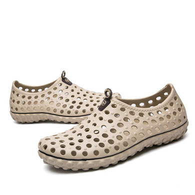 Summer Comfortable Breathable Garden Shoe Ultra-light And soft Men Shoes Casual Water Shoes